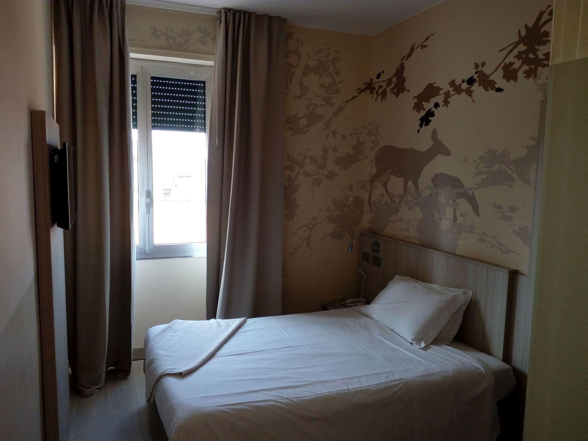 Hotel Astoria Gallarate Milan Airport Malpensa Ngoại thất bức ảnh